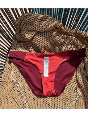 Patagonia Two-Tone Red and Burgundy Bikini Bottom